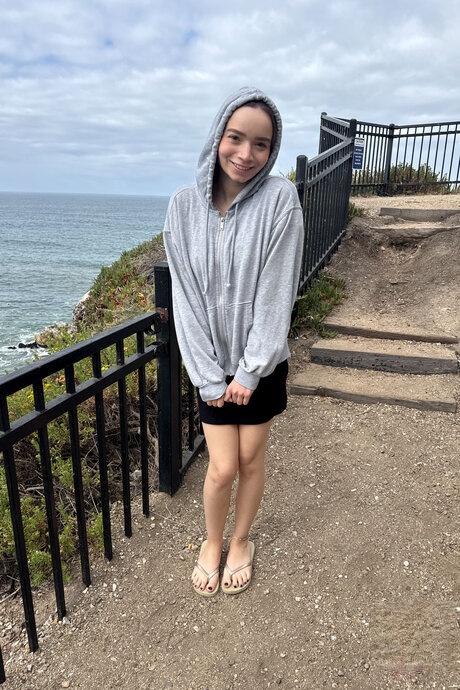 zoe_00